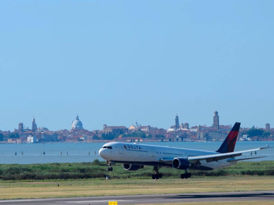 Venezia, Delta riprende i voli giornalieri su New York