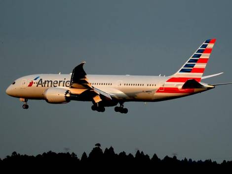 American Airlines, tregua temporanea con le agenzie statunitensi