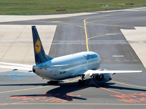 Lufthansa rivede al ribassole stime di utile per il 2024:gli scioperi pesano sui conti