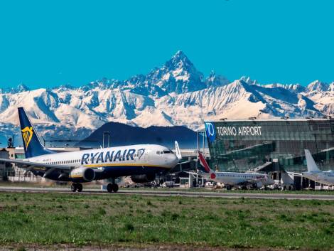 Ryanair celebra 25 anni di voli da Torino e rilancia per l’estate con 32 rotte