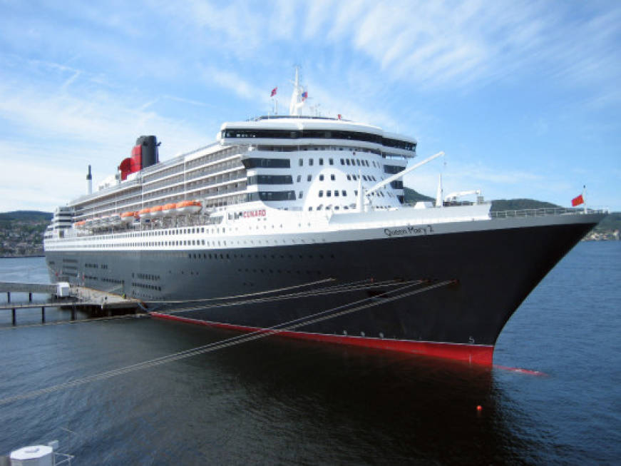 La storica Queen Mary II torna in mare dopo un imponente restyling