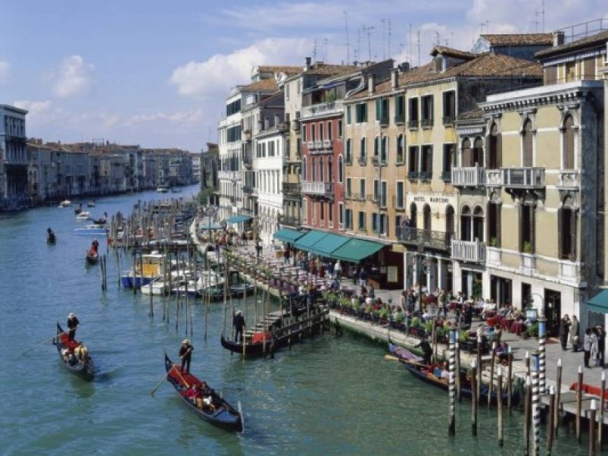 Venezia, polemiche per il progetto di un parco di divertimenti nella città