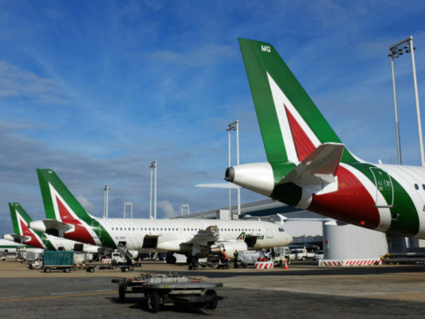 Alitalia contro le frodi informatiche: accordo con Experian