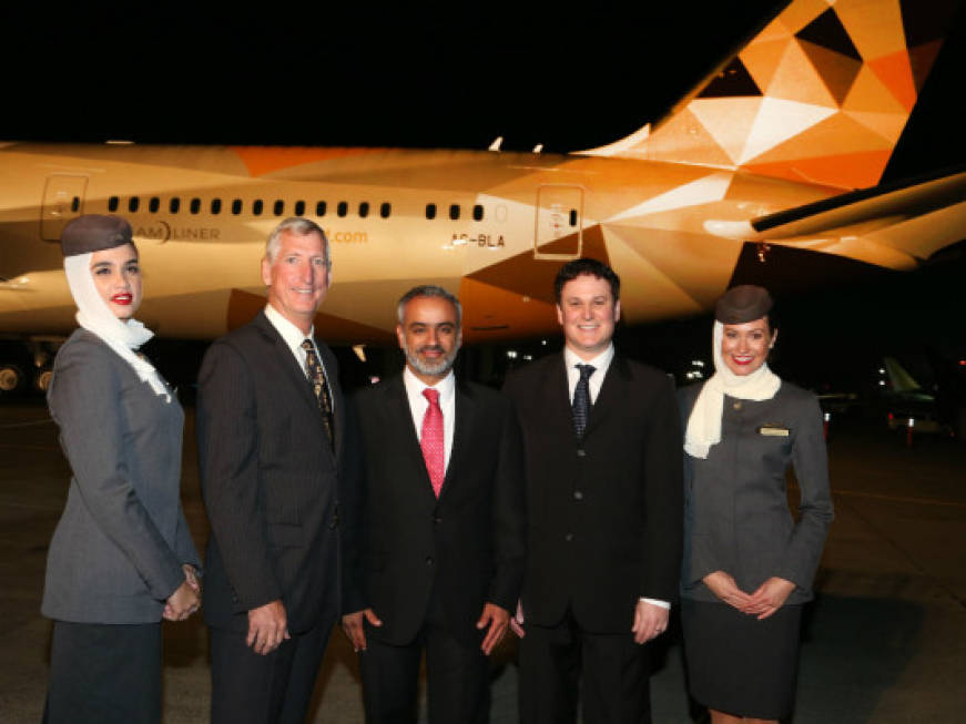 Etihad Airways lancia il suo primo Boeing 787-9