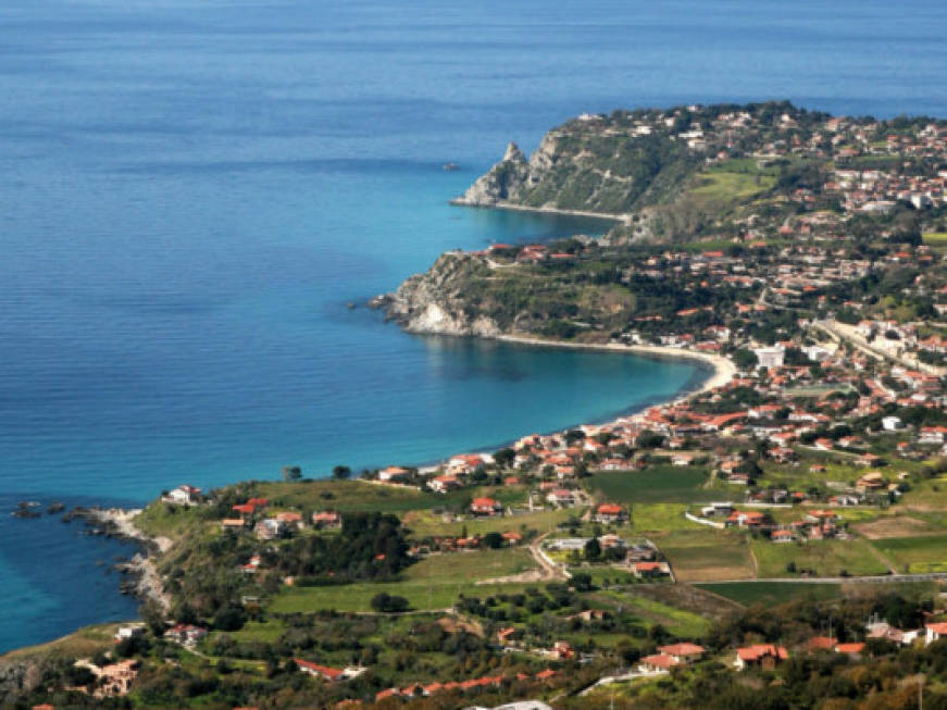 ‘Pronto Estate’: il meglio della Calabria nella nuova edizione della guida