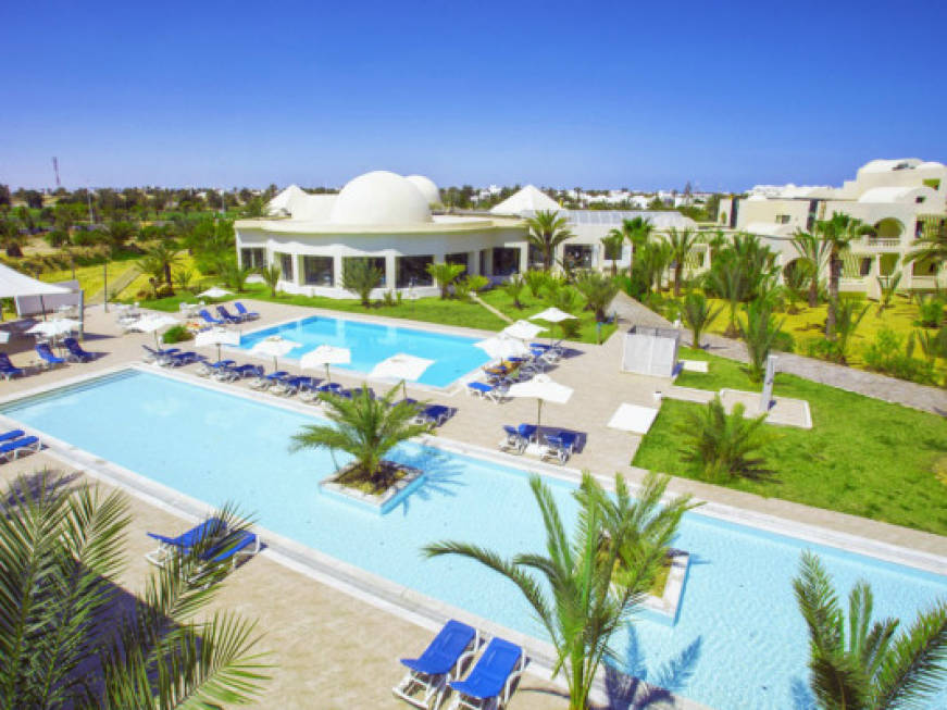 Futura Vacanze mette in programma il Futura Club Cesar Thalasso Aqua Resort di Dejrba e due tour