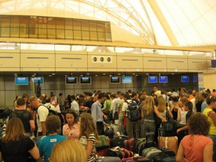 Egitto, niente vistiin aeroporto per gli individuali