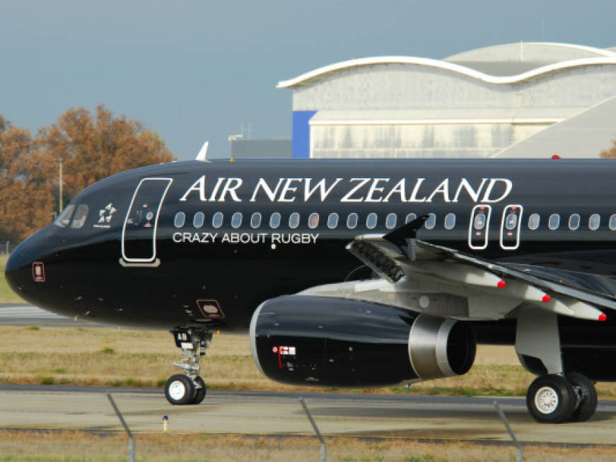 Gli All Blacks come 'Men in Black' per la campagna Air New Zealand
