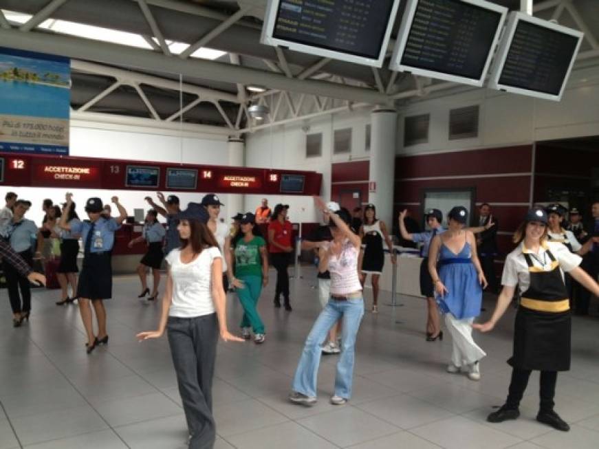 Flash mob a Ciampino per la presentazione di Airport Helper