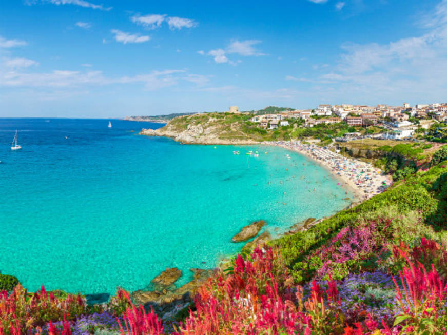 Sardegna: via libera agli incrementi negli hotel di lusso sul mare