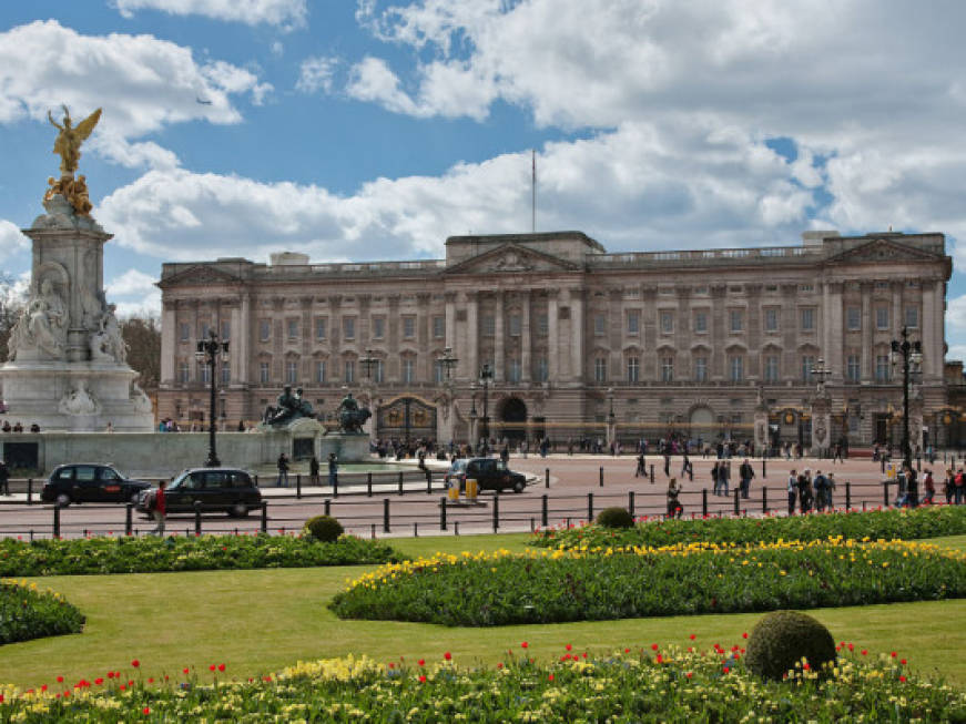 Più aperture ai turisti a Buckingham Palace? Una soluzione per fare cassa