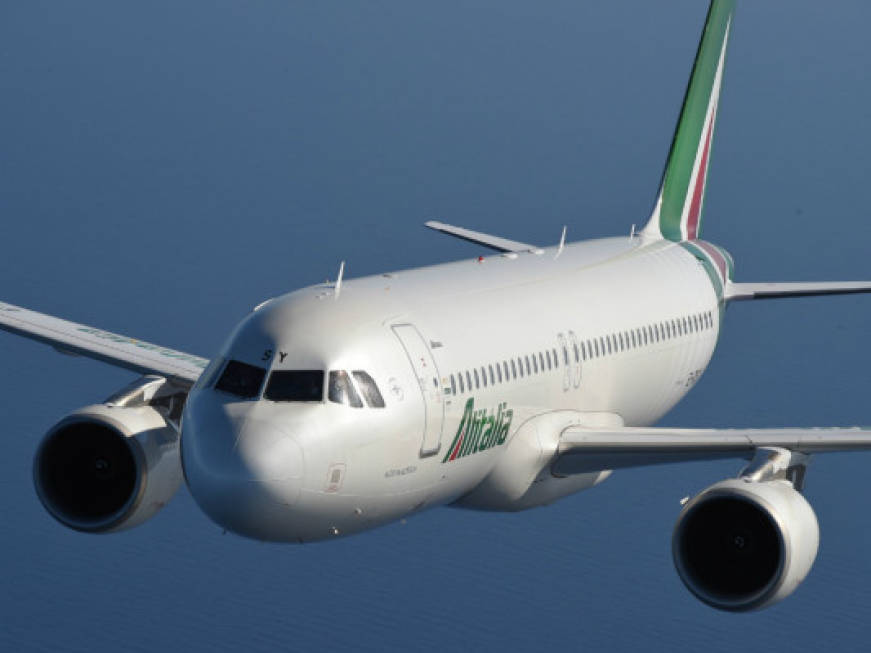 Alitalia, a gennaio previsto il vertice con i sindacati