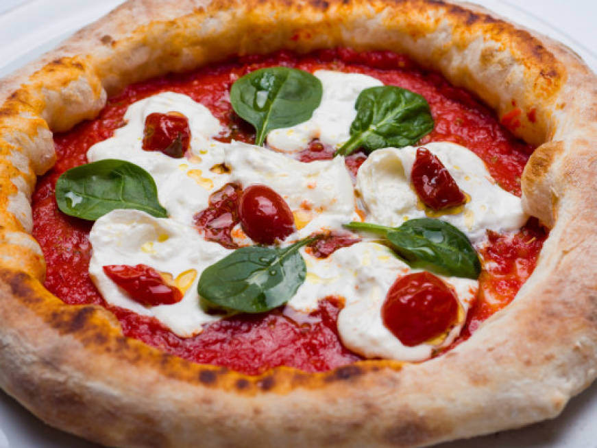 La pizza napoletana diventa Stg: così l’Ue tutelerà il simbolo della cucina made in Italy