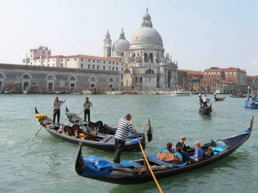 Le frontiere del turismo: pacchetti per visitare Venezia con l’acqua alta