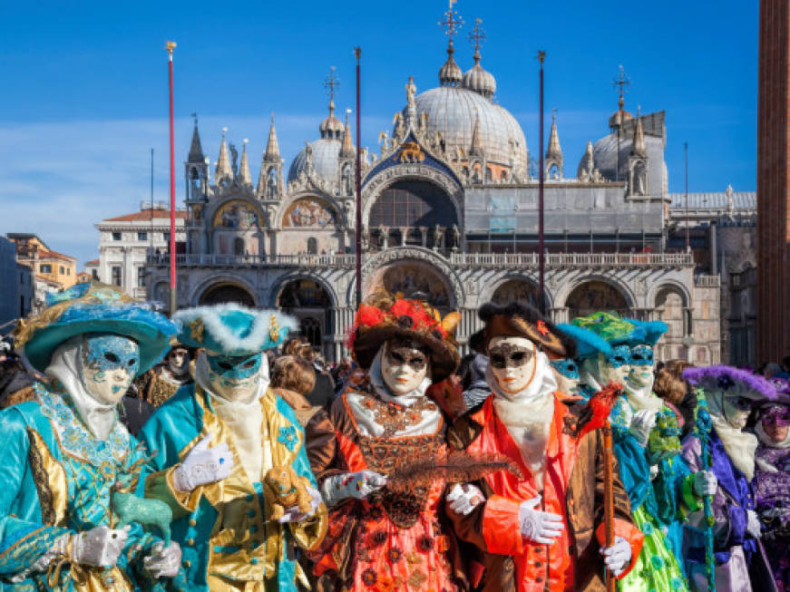 Venezia si prepara al Carnevale, picco di prenotazioni il 9 febbraio: i dati Global Blue
