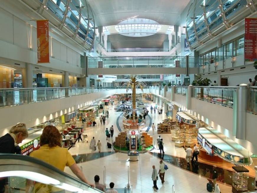 Aeroporto Dubai, dal 2018 stop al passaporto: arrivano i controlli biometrici