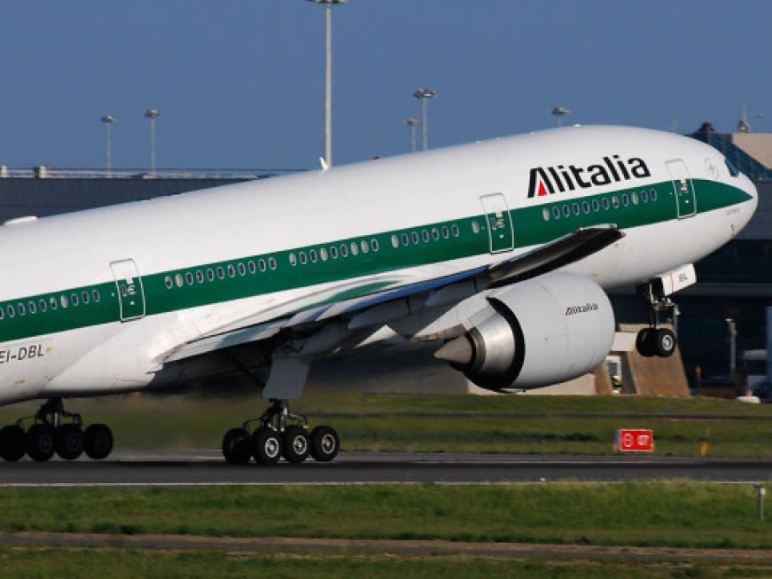 Tagli sui salariScelta Alitalia per il rilancio