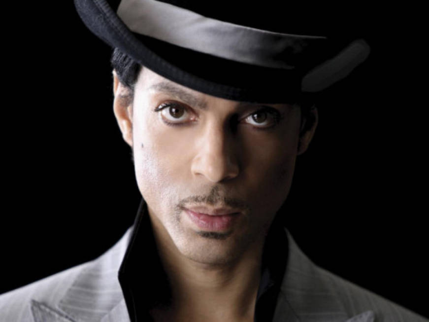 Un aereo tutto viola, così Delta Air Lines omaggia Prince