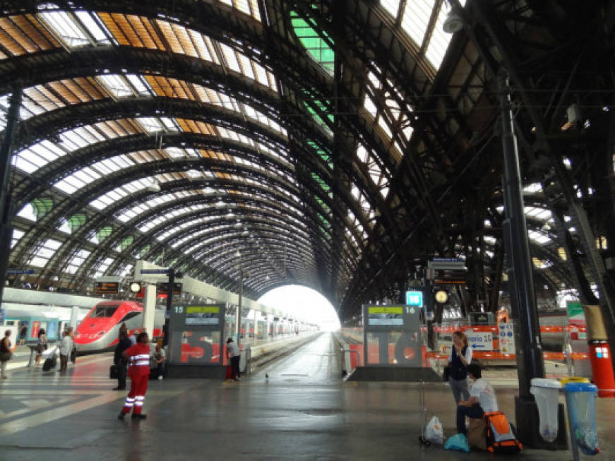 Stazione Milano Centrale: dal primo maggio si entra solo con il biglietto
