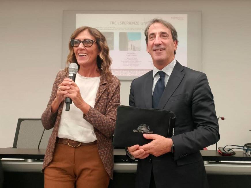 Oman al centro dellaprogrammazionedi Sporting Vacanze Oman al centro dellaprogrammazionedi Sporting Vacanze