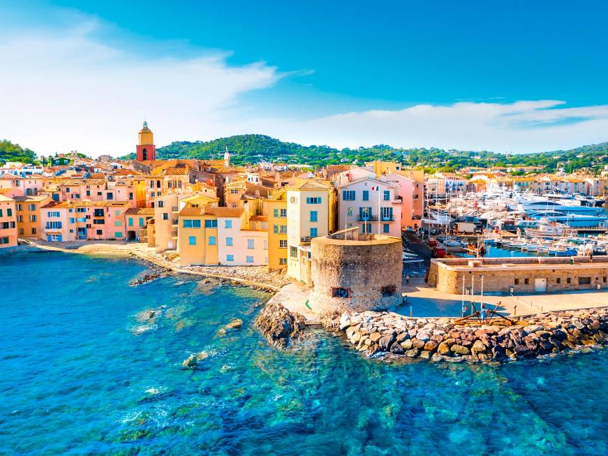 The White Lotus in Costa in Azzurra: la serie al Chateau de la Messardiere di Airelles