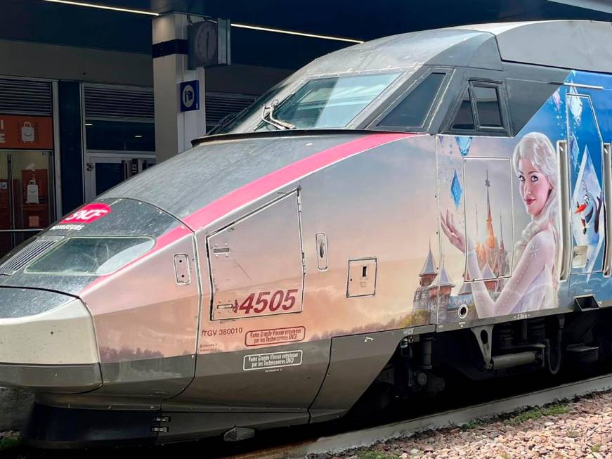 Sncf e Disneyland Paris portano il mondo di Frozen a bordo del Tgv