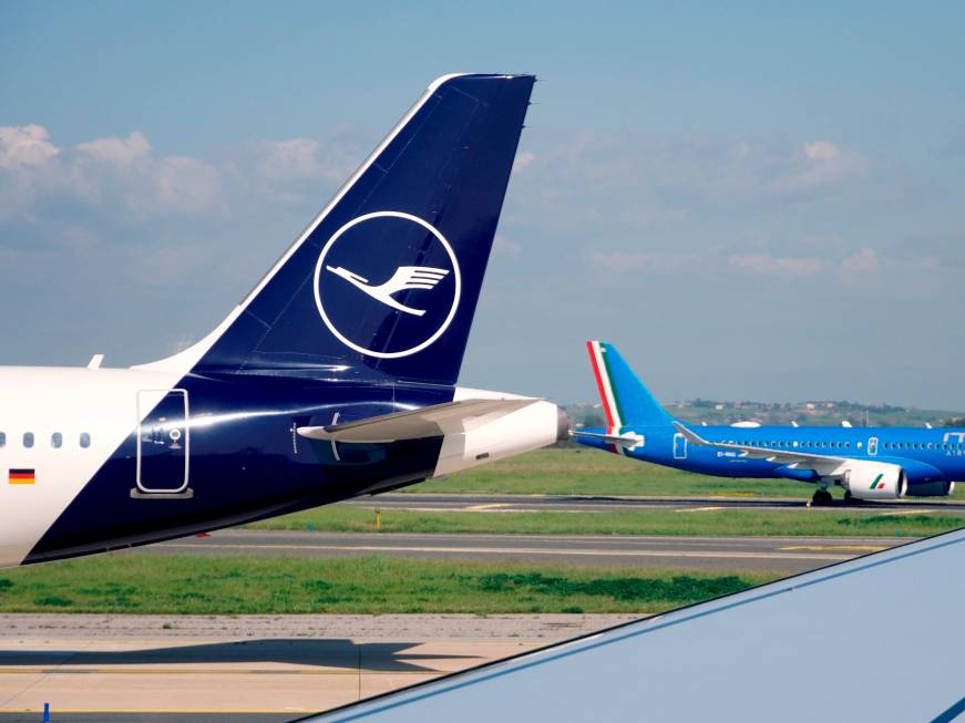 Eurostat: il conflitto non blocca il traffico aereo di aprile