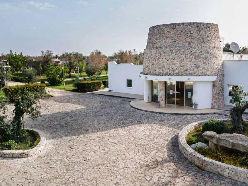 Color Holiday sbarca nel Salento con un family village