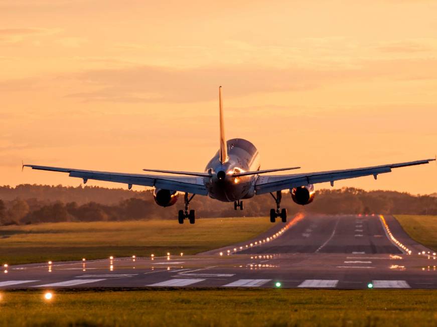 Trasporto aereo, la crociatacontro le nuove tasse:“A rischio la connettività”