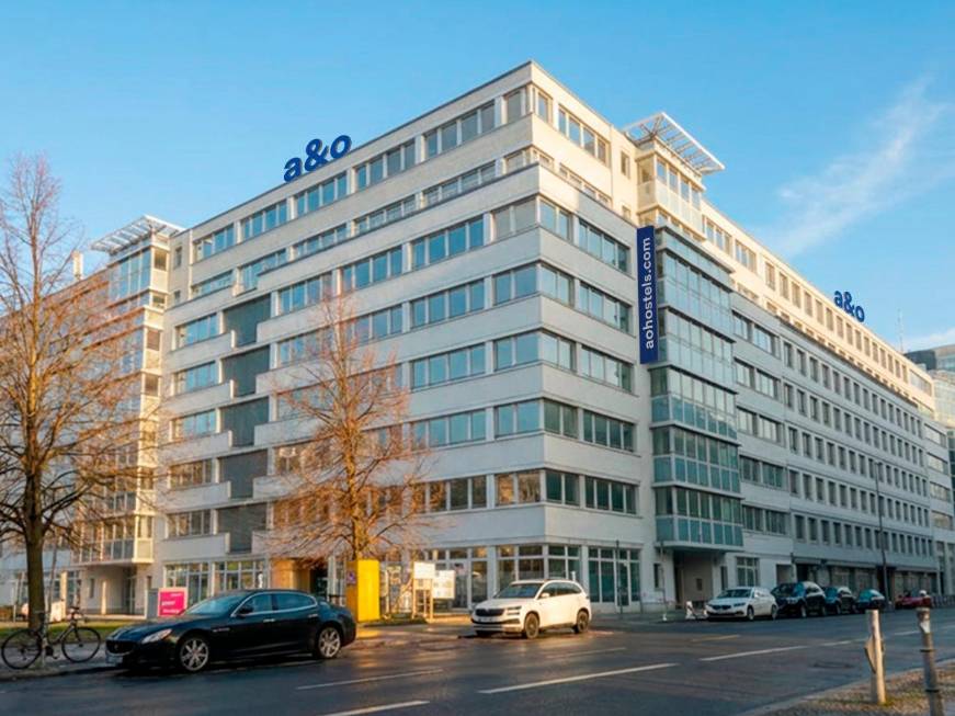 A Berlino aprirà il più grande ostello di Europa, firmato a&amp;o Hostels