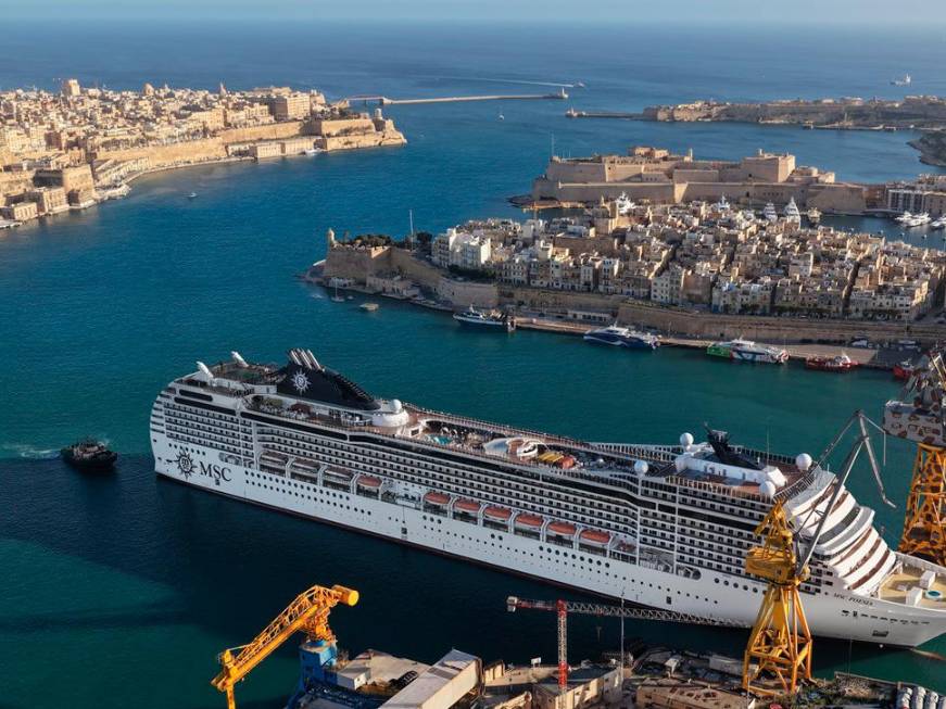 Restyling per Msc Poesia: in arrivo l’Msc Yacht Club