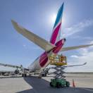 Eurowings, nel menù di bordo arrivano i cibi 'startup trendy'