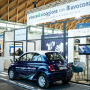 Duecento Fiat 500 brandizzate per le agenzie Bluvacanze