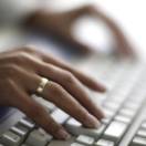 Pagamenti a distanza per le agenzie: Fto sigla un accordo con Nexi