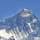 L’Everest riapre alle spedizioni