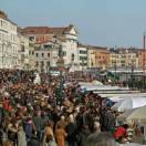 Unesco: “L'overtourism potrebbe mettere a rischio Venezia e Pompei”