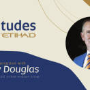 Etihad lancia i podcast del ceo Tony Douglas