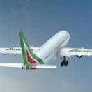 Aerei, nuovi voli e tagli sui costi: i piani di Alitalia