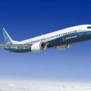 Boeing, ordini record per il 737: aerei fuori dagli hangar per mancanza di spazio