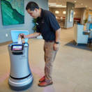 Hilton e Marriott adottano i robot anti Covid in California