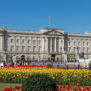 La regina è in vacanza e Buckingham Palace apre le stanze private