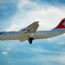 Anche Swiss riduce i voli: tagli tra agosto e ottobre