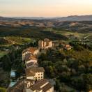 Riapre il Toscana Resort Castelfalfi, tra outdoor e benessere