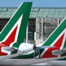 Ryanair pronta ad assumere piloti e hostess di Alitalia