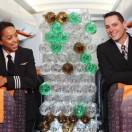 easyJet presenta le nuove uniformi realizzate con bottiglie riciclate