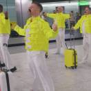 Freddie Mercury rivive al Terminal 5 di Heathrow, l'omaggio di British Airways