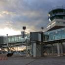 Aeroporto di Catania chiuso fino alle 20 per la nuova eruzione dell'Etna