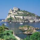 Ischia, il faro di Punta Imperatore diventa resort di lusso