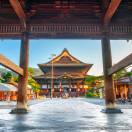 Il Giappone oltre Tokyo e Kyoto: gli itinerari alternativi tra onsen, street food e samurai