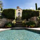 Mandarin espandele ville: a Firenze,Puglia e Sardegna